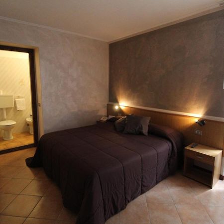 Hotel Avogadro سان بيليغرينو تيرمي المظهر الخارجي الصورة