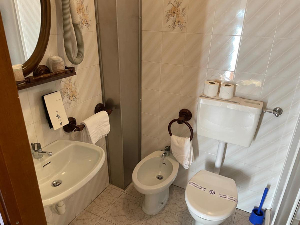 Hotel Avogadro سان بيليغرينو تيرمي المظهر الخارجي الصورة