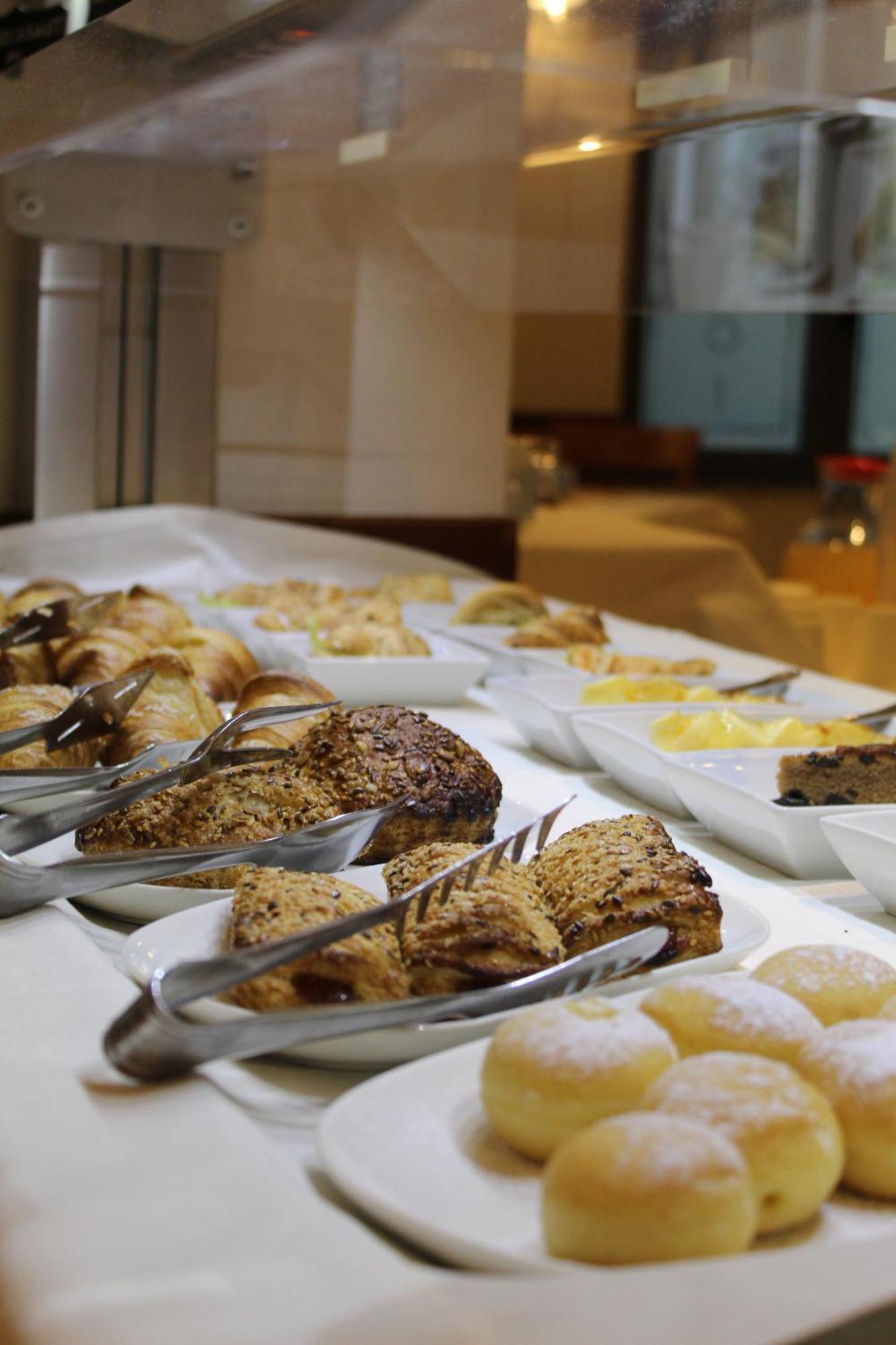 Hotel Avogadro سان بيليغرينو تيرمي المظهر الخارجي الصورة